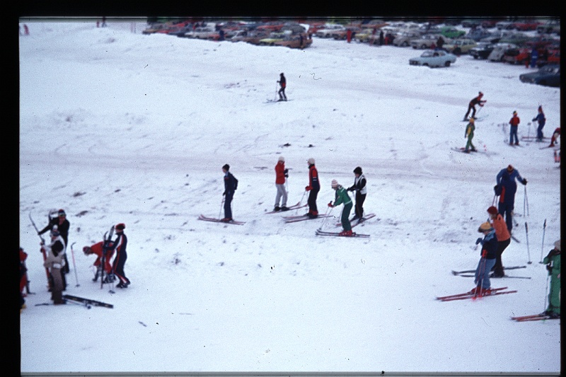 32.Engelmar dec 1977 Brigitte,Marion,Peter.JPG